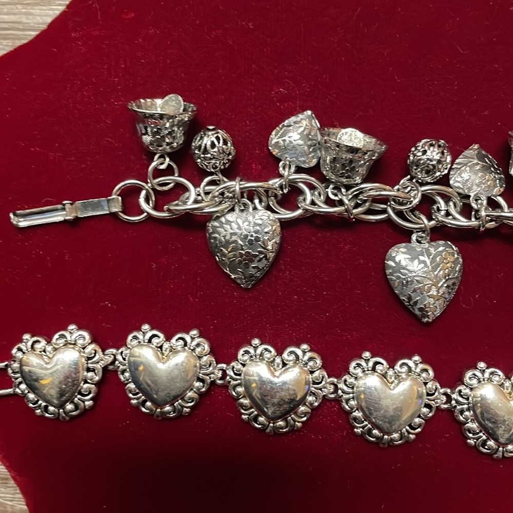 Two Vintage Heart Bracelets - Picture 6 of 6